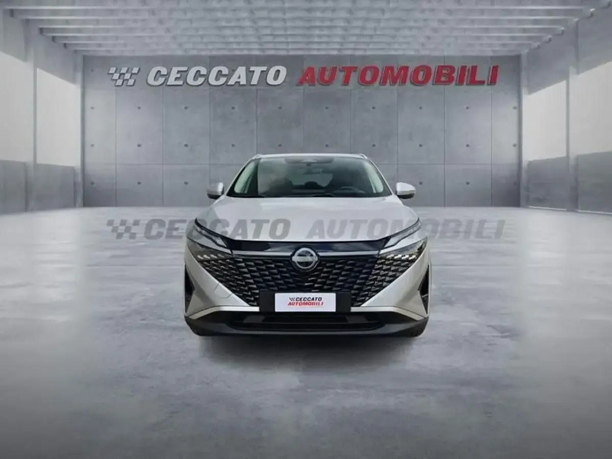 Usata Nissan Qashqai N-Connecta 140 CV (102 kW) 2024 Grigio SUV