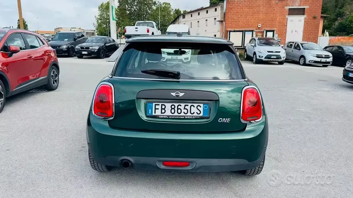 Usata Mini ONE 75 CV (55 kW) 2015 Verde Utilitaria