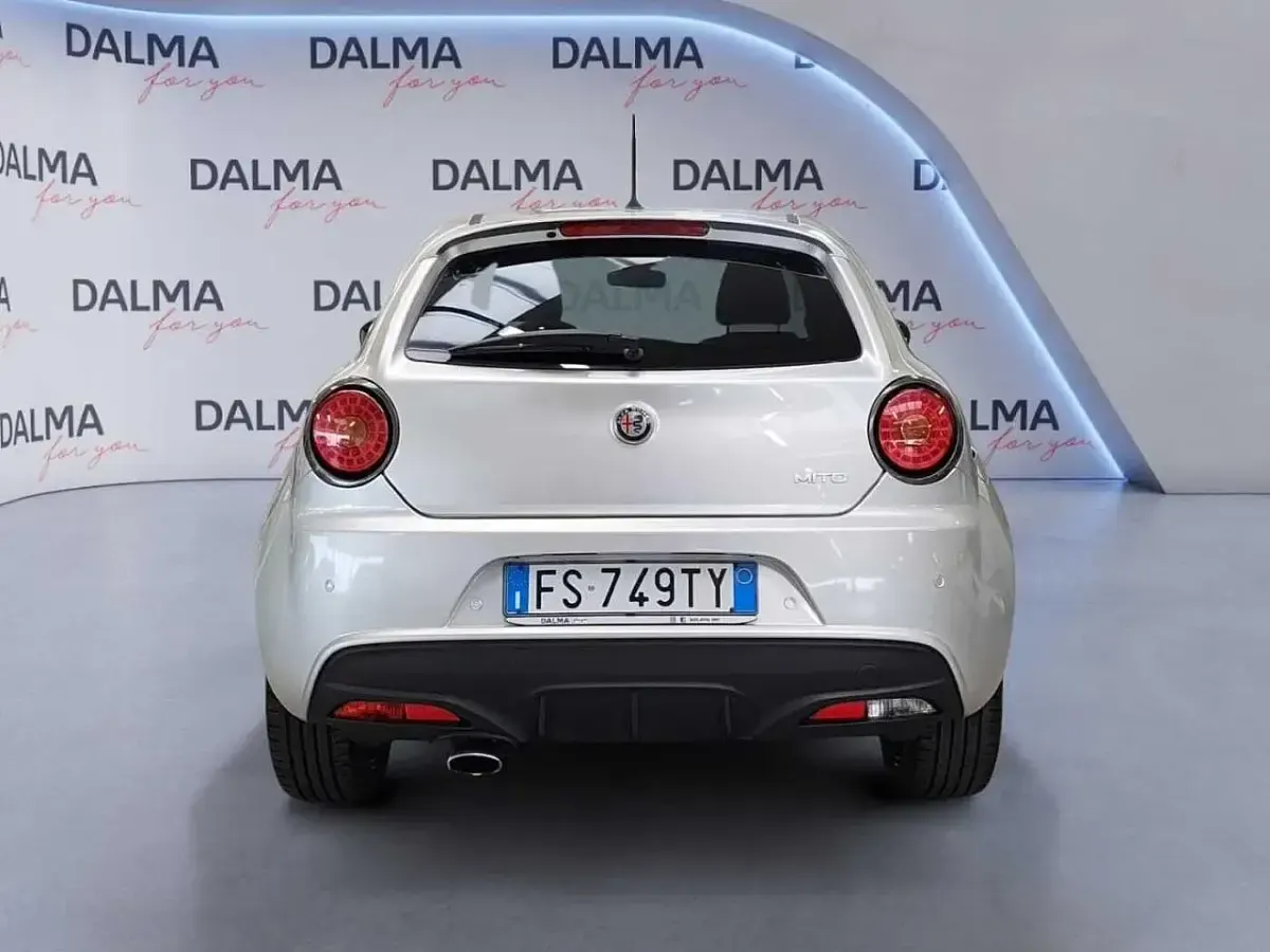 Usata Alfa Romeo MiTo 77 CV (56 kW) 2018 Grigio Utilitaria