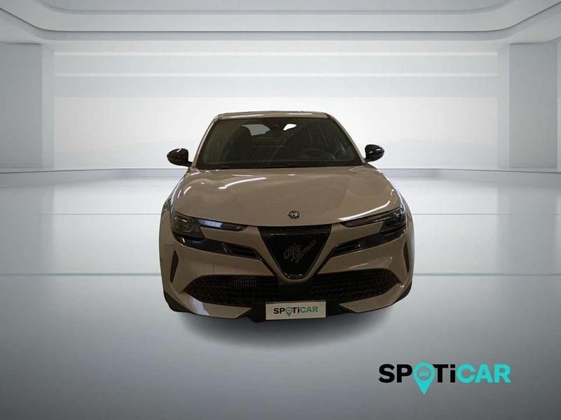 Usata Alfa Romeo Junior 136 CV (100 kW) 2025 Avorio galleria SUV