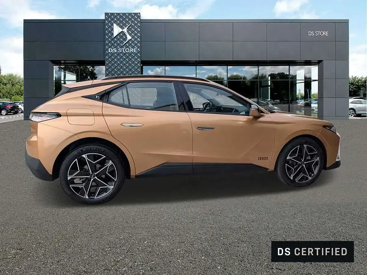 Usata DS Automobiles DS4 Crossback Trocadero 131 CV (96 kW) 2022 Oro SUV