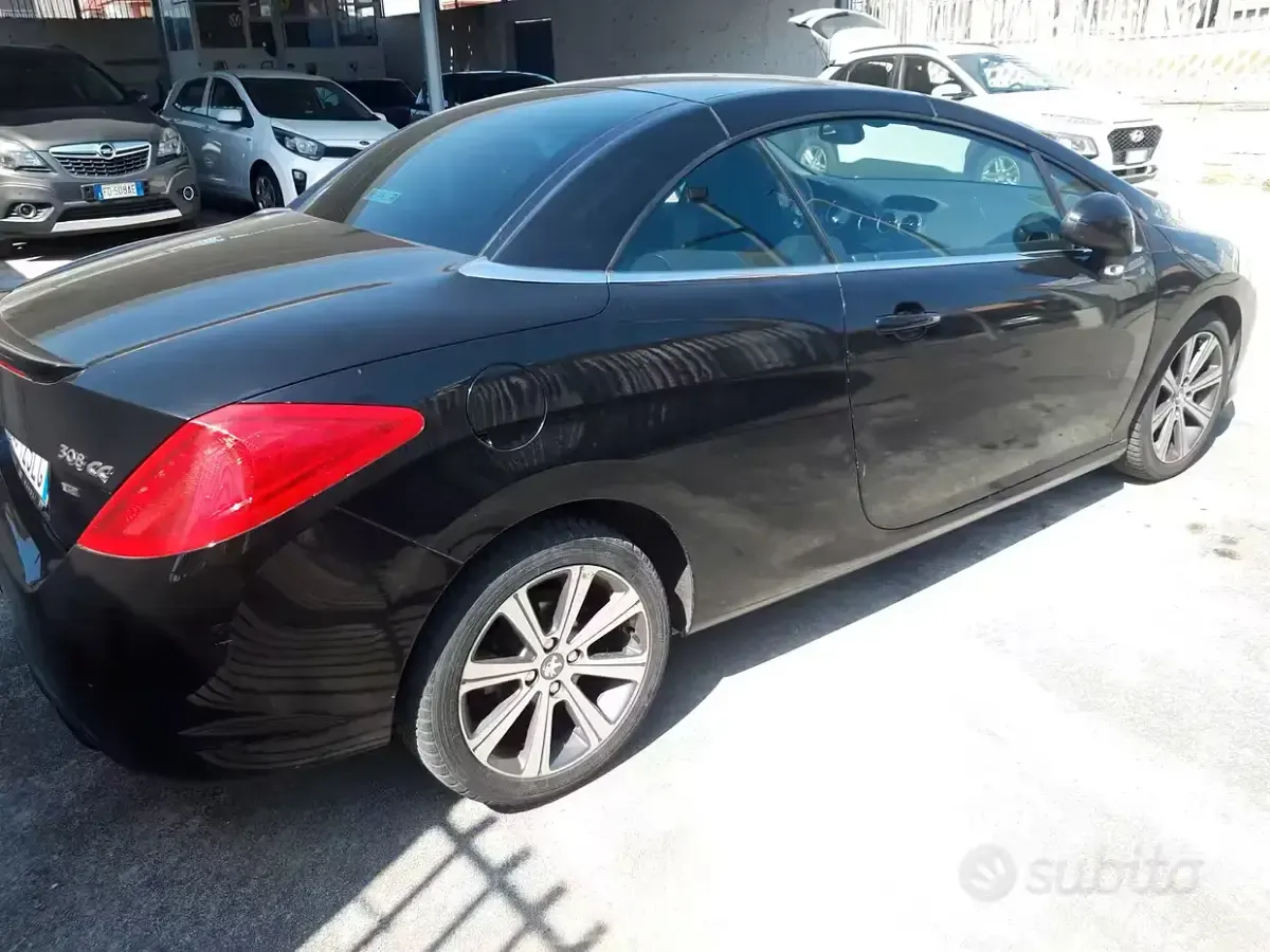 Usata Peugeot 308 114 CV (83 kW) 2013 Nero Cabrio