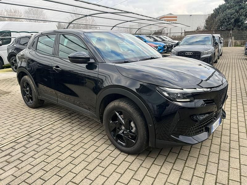 Nuova Alfa Romeo Junior 145 CV (106 kW) 2025 Nero SUV