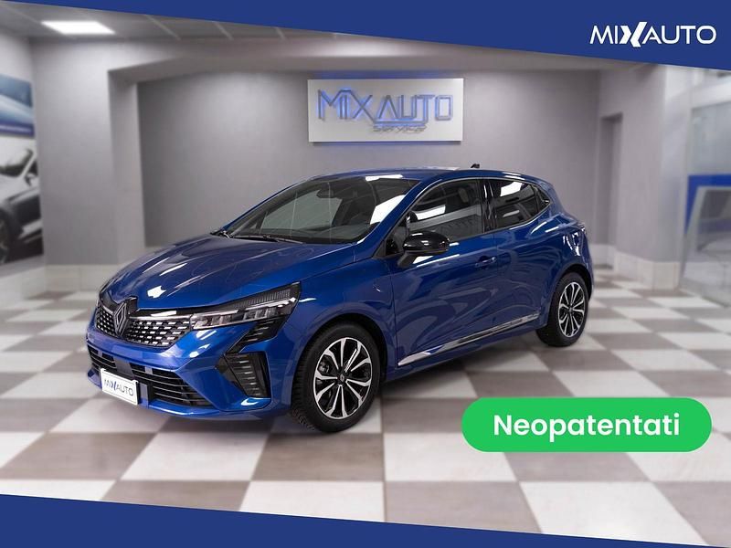 Usata Renault Clio V Techno 91 CV (66 kW) 2025 Bluazzurro Berlina