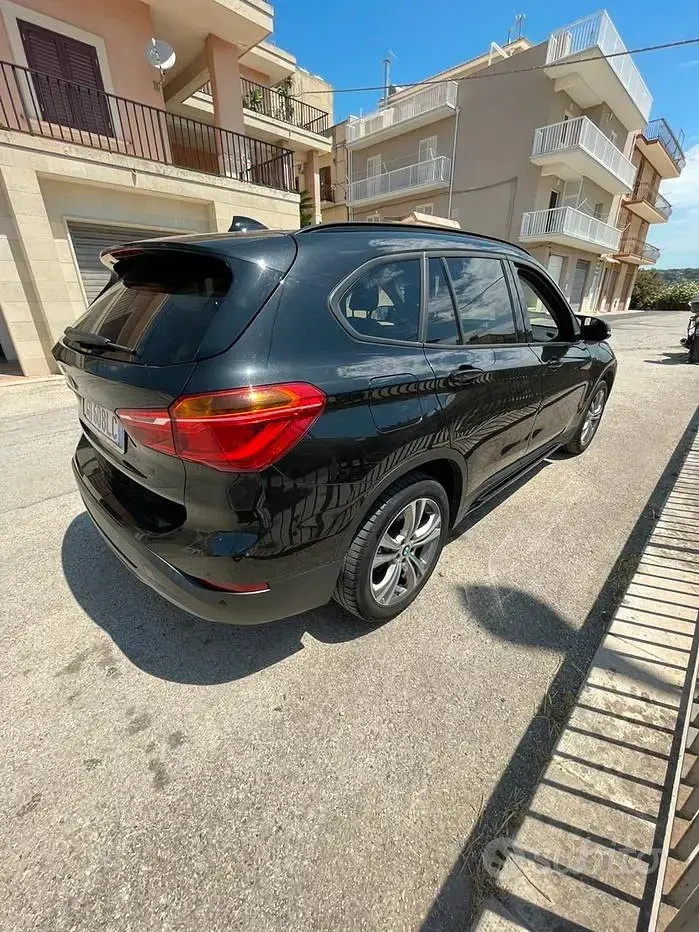 Usata BMW X1 150 CV (110 kW) 2016 Nero SUV