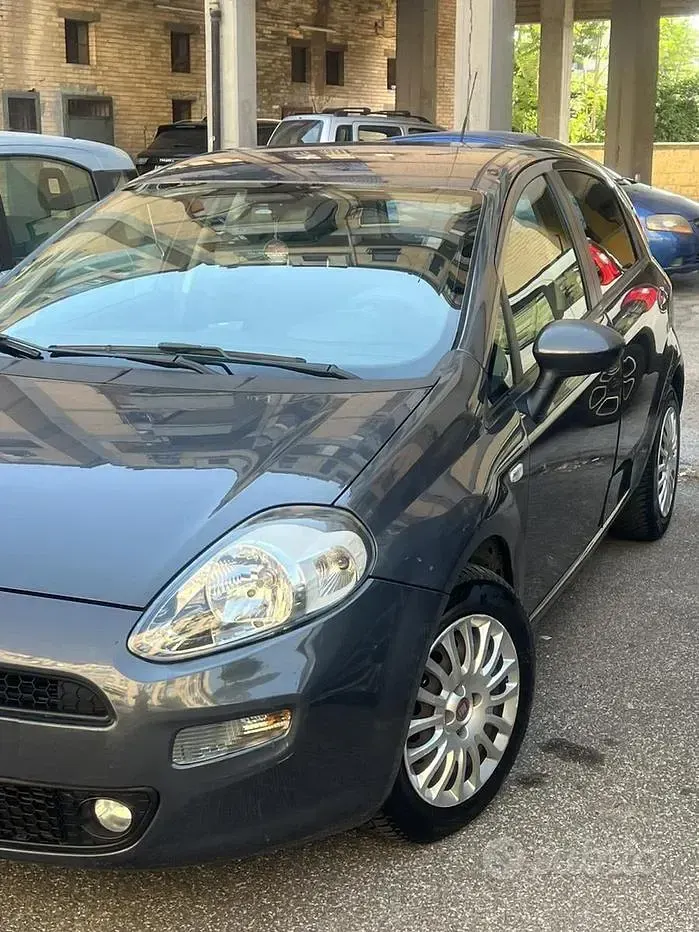 Usata Fiat Punto 75 CV (55 kW) 2014 Utilitaria