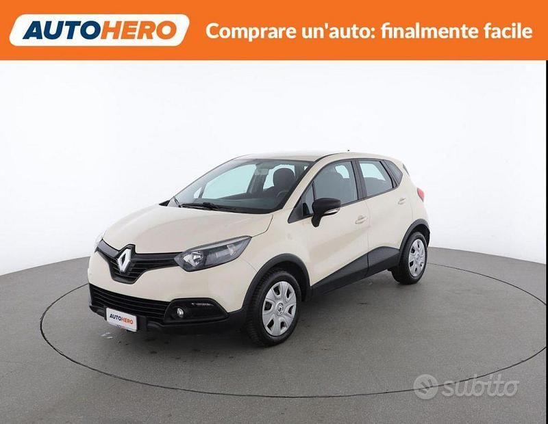 Usata Renault Captur 90 CV (66 kW) 2015 Beige SUV