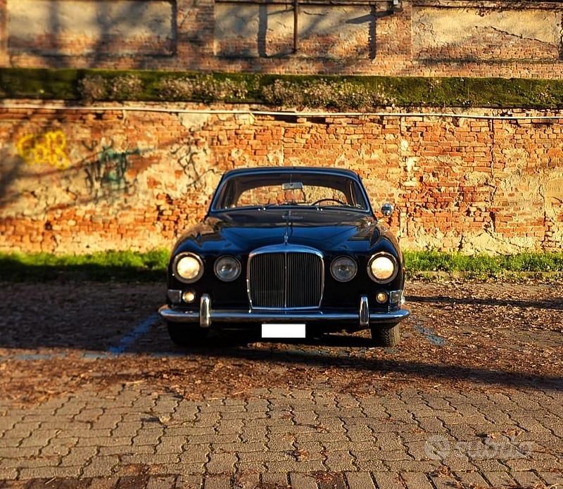Usata Jaguar 420 1960 Blu Berlina