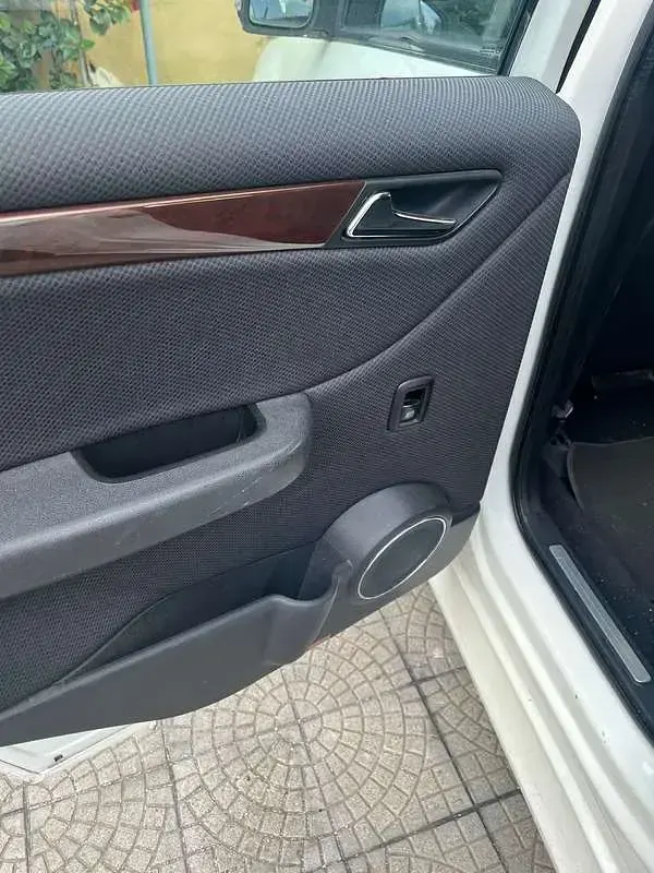 Usata Mercedes B180 116 CV (85 kW) 2010 Monovolume