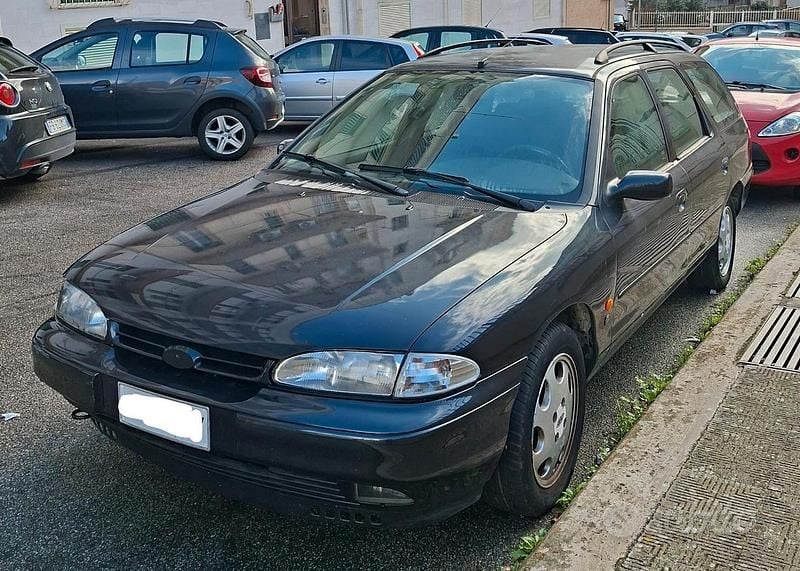 Usata Ford Mondeo 1996 Nero Station wagon