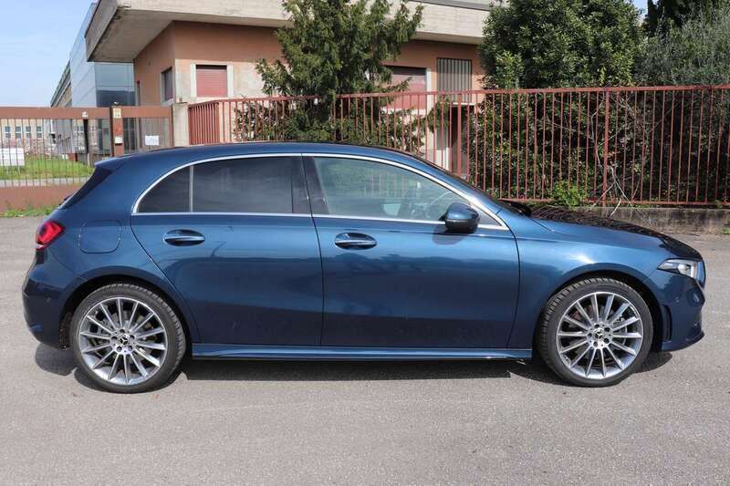 Usata 2022 Mercedes A250 AMG Line Premium Plus Tre volumi | 31.000 € (Buon prezzo) - Immagine 1/4