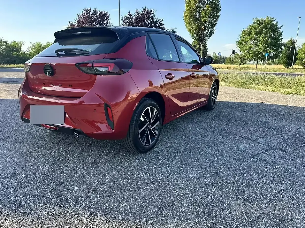Nuova Opel Corsa 101 CV (74 kW) 2026 Rosso Utilitaria