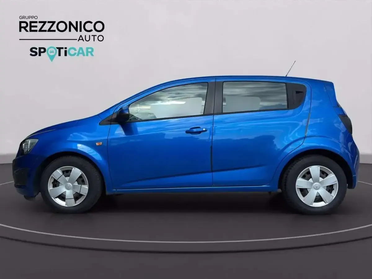 Usata Chevrolet Aveo LT 86 CV (63 kW) 2011 Blu pastello Berlina
