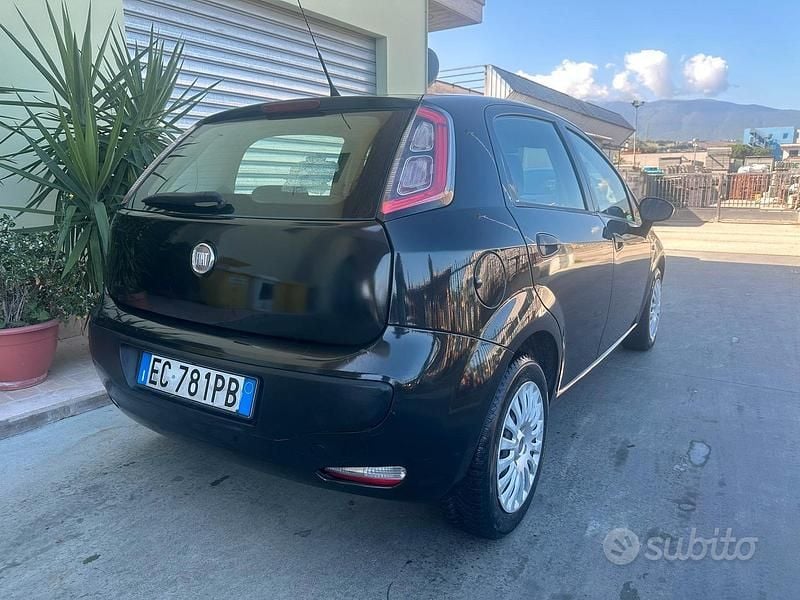 Usata Fiat Punto Evo 75 CV (55 kW) 2010 Nero Utilitaria