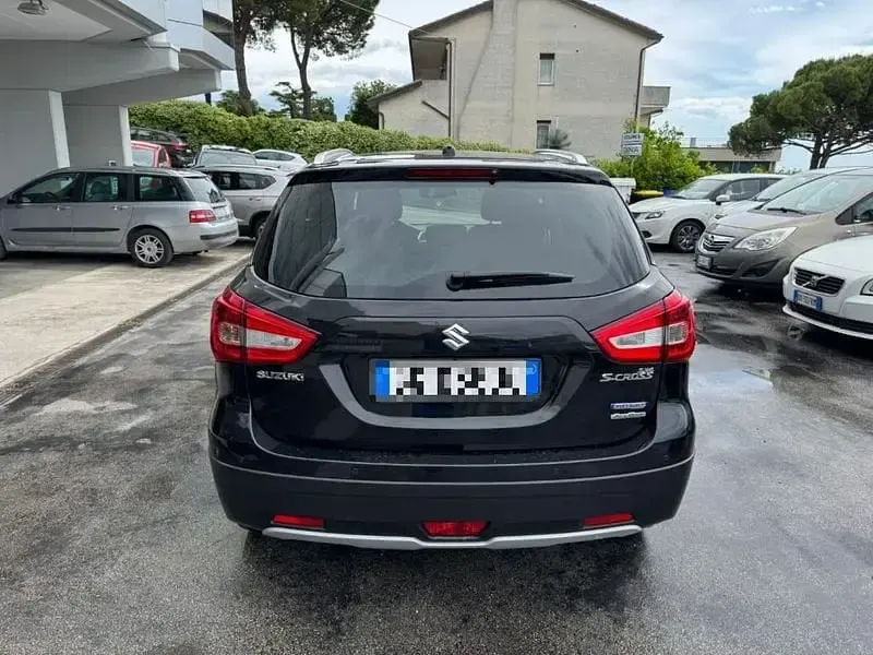 Usata Suzuki SX4 S-Cross Cool 129 CV (94 kW) 2022 Nero SUV