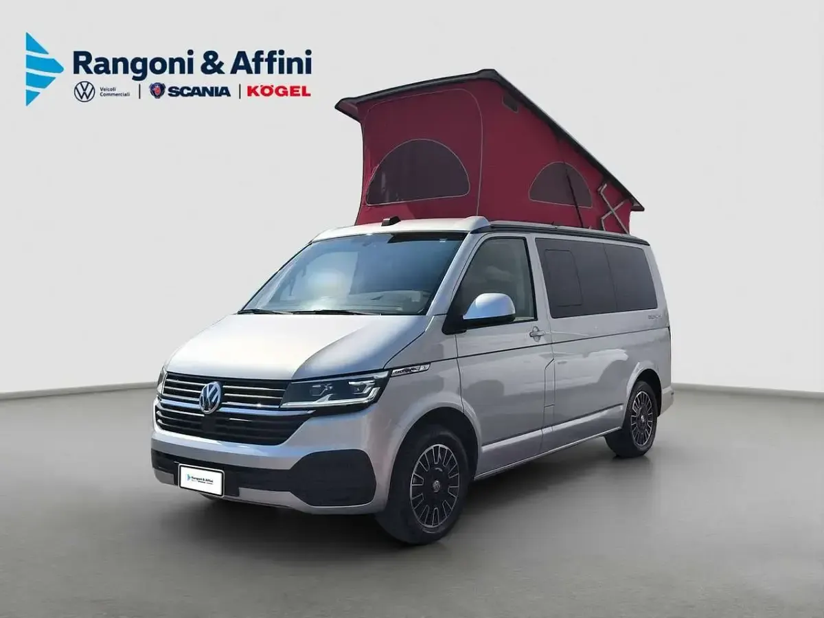 Usata VW California Beach 150 CV (110 kW) 2024 Argento Furgone