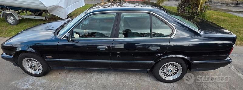 Usata BMW 520 129 CV (94 kW) 1992 Blu Berlina
