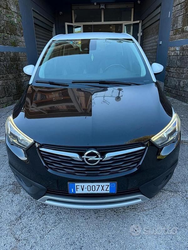 Usata Opel Crossland X Ultimate 120 CV (88 kW) 2019 Nero SUV