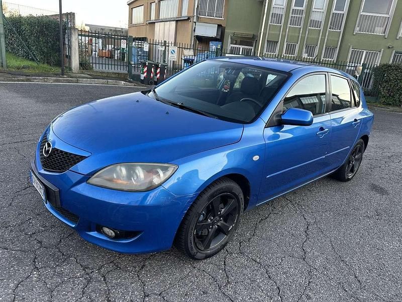 Blu Usata 2005 Mazda 3 Tre volumi | 1900 € (Buon prezzo) - Immagine 1/4