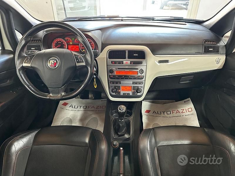Usata Abarth Grande Punto 155 CV (114 kW) 2009 Bianco Utilitaria