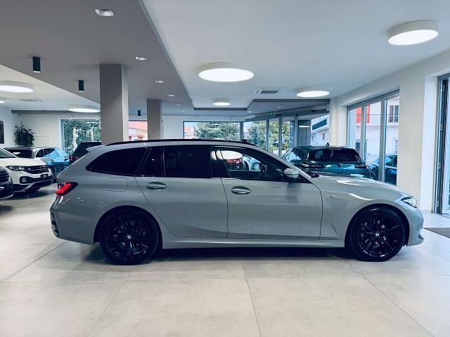 Usata BMW 320e M Sport 190 CV (139 kW) 2023 Grigio Station wagon