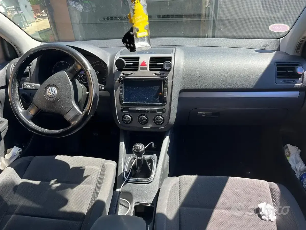 Usata VW Golf V 105 CV (77 kW) 2007 Nero Berlina