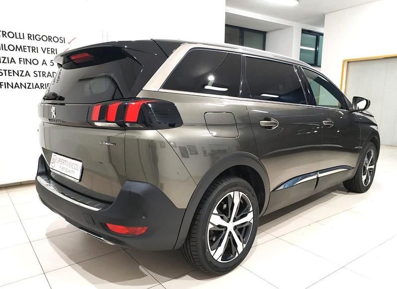 Usata Peugeot 5008 GT-line 130 CV (95 kW) 2020 Grigio SUV