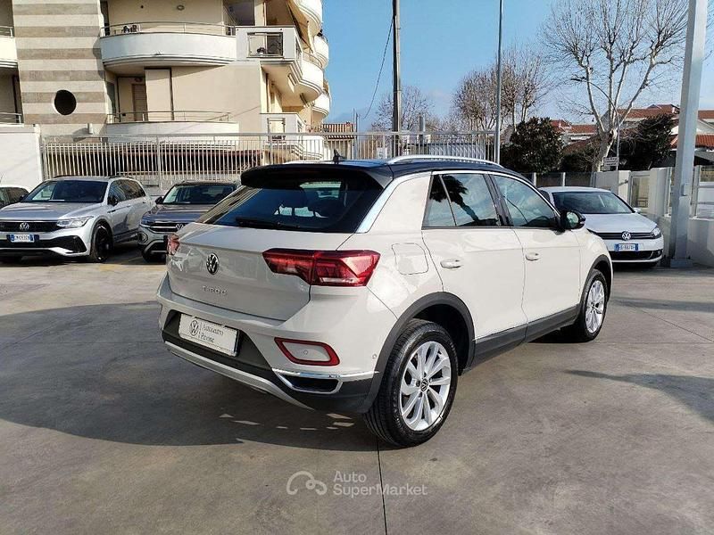 Usata VW T-Roc Style 150 CV (110 kW) 2022 Gray SUV