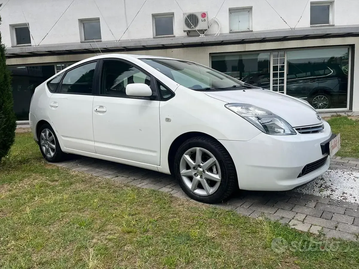 Gebraucht Toyota Prius 77 PS (56 kW) 2007 Grau Kleinwagen