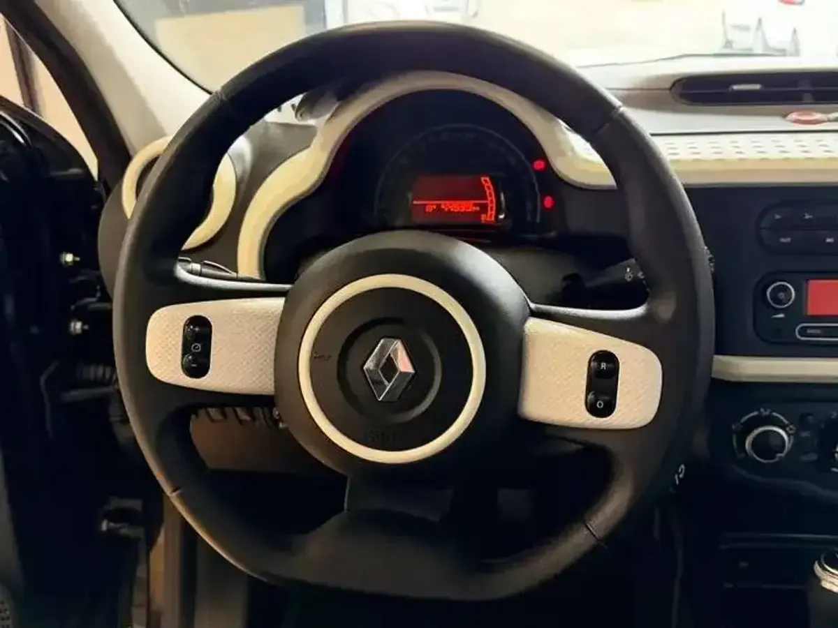 Usata Renault Twingo LIMITED 65 CV (47 kW) 2020 Nero Utilitaria