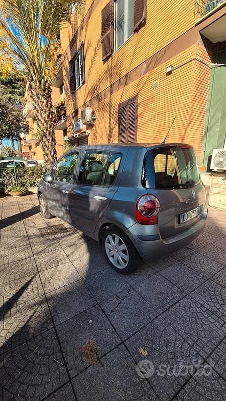 Usata Renault Modus Expression 75 CV (55 kW) 2006 Monovolume