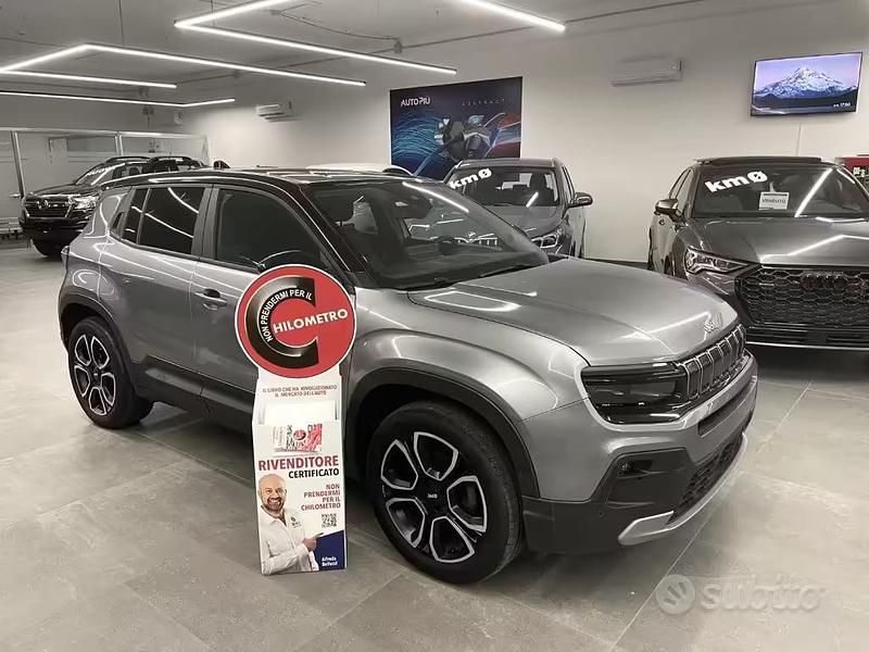 Usata Jeep Avenger Summit 101 CV (74 kW) 2023 Grigio SUV