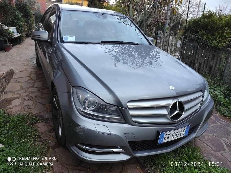 Grigio Usata 2011 Mercedes C200 Executive Tre volumi | 8850 € (Cara) - Immagine 1/4