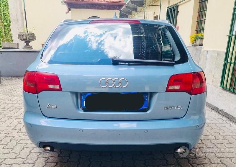 Usata Audi A6 179 CV (131 kW) 2011 Blu Station wagon