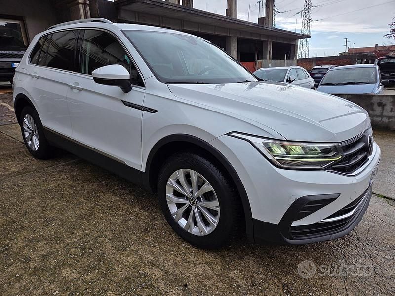 Usata VW Tiguan 150 CV (110 kW) 2022 Bianco SUV