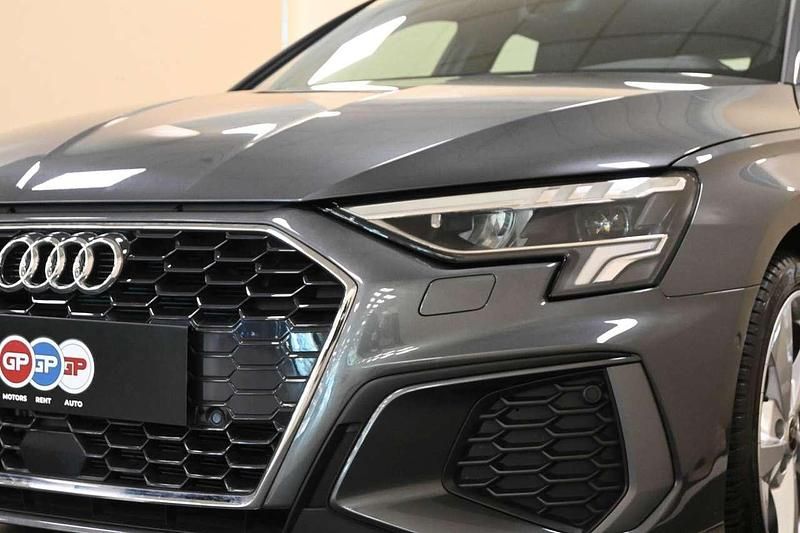 Usata Audi A3 e-tron S-Line 150 CV (110 kW) 2024 Grigio Utilitaria