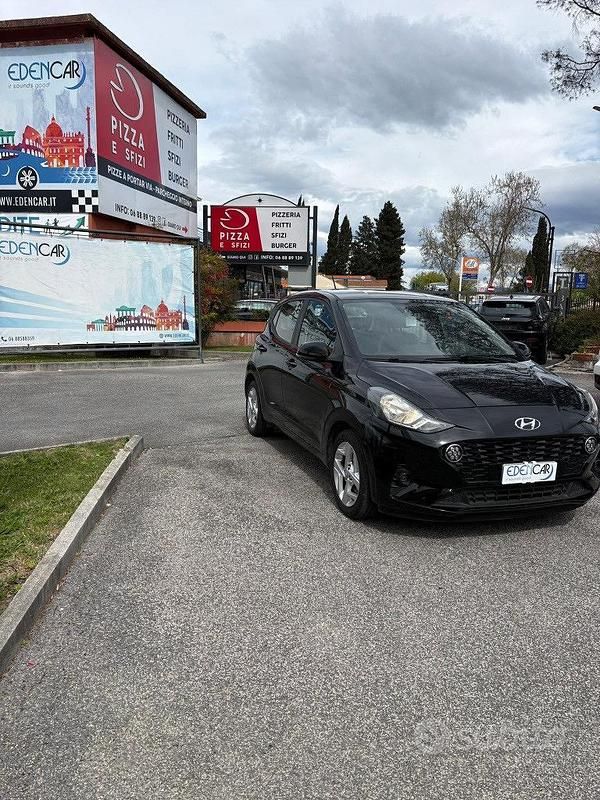 Usata Hyundai i10 Advanced Plus 67 CV (49 kW) 2021 Nero Utilitaria