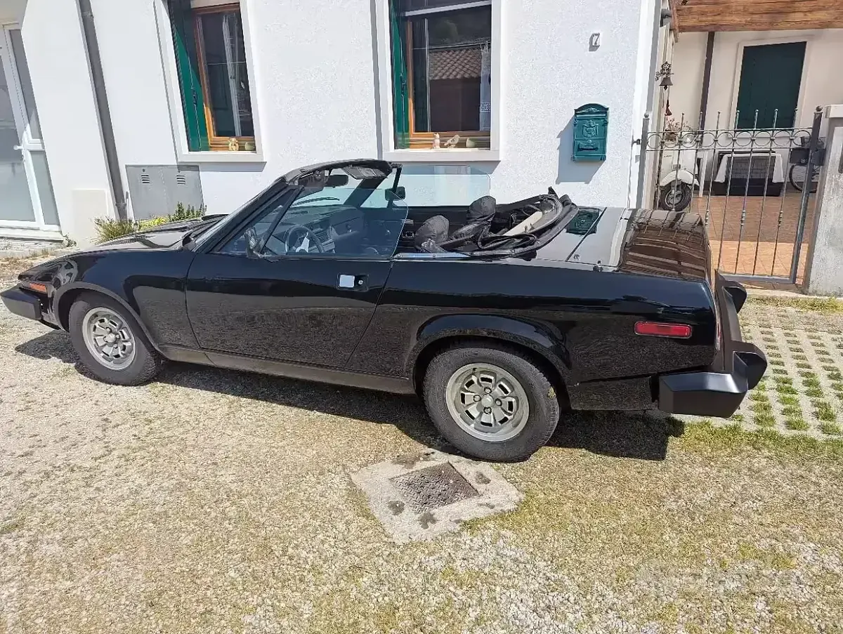 Usata Triumph TR7 1984 Nero Cabrio