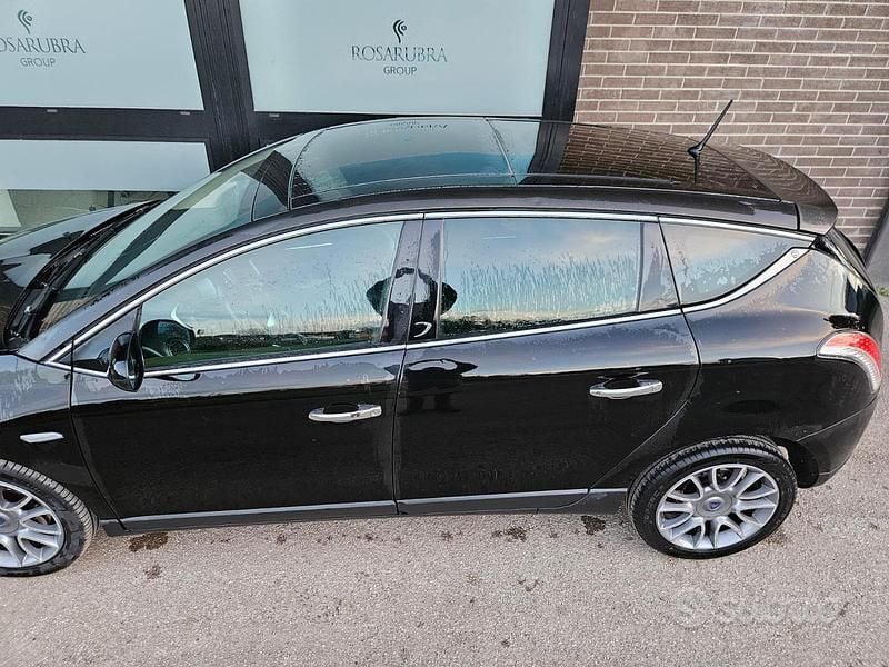 Usata Lancia Delta 190 CV (139 kW) 2008 Nero Utilitaria