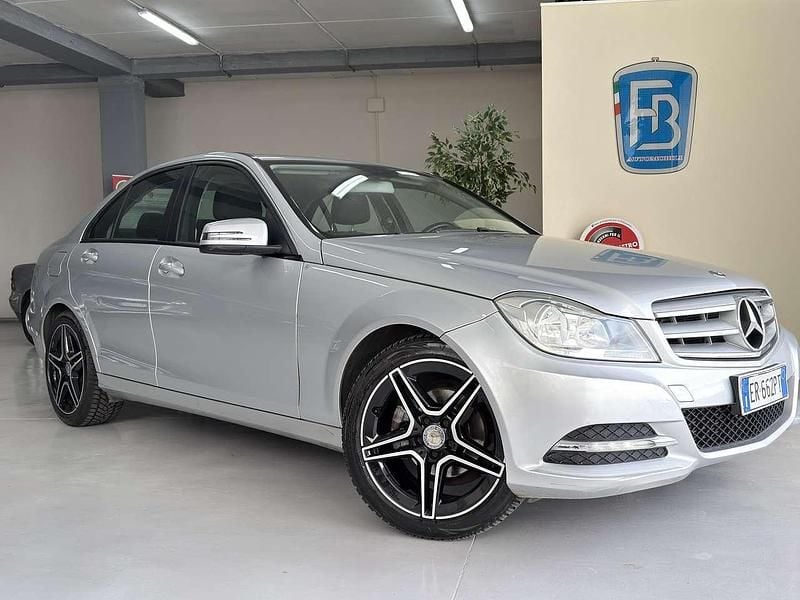 Usata Mercedes C180 120 CV (88 kW) 2013 Argento Berlina