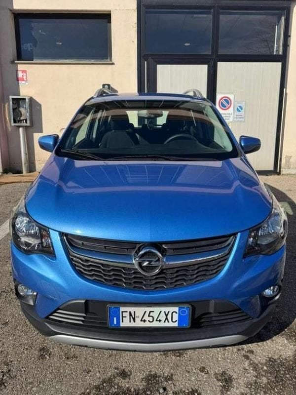 Usata Opel Karl Rocks 73 CV (53 kW) 2018 Azzurro Utilitaria