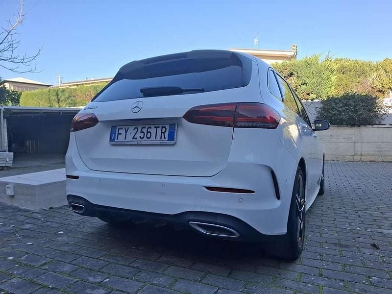 Usata Mercedes B200 Premium 150 CV (110 kW) 2019 Monovolume