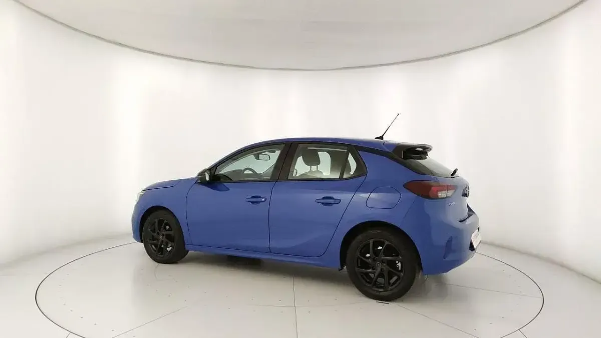 Usata Opel Corsa Design & Tech 75 CV (55 kW) 2023 Blu Utilitaria