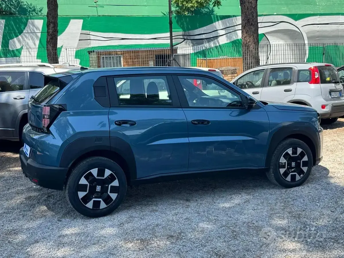 Nuova Fiat Grande Panda Icon 101 CV (74 kW) 2026 Bluazzurro Utilitaria