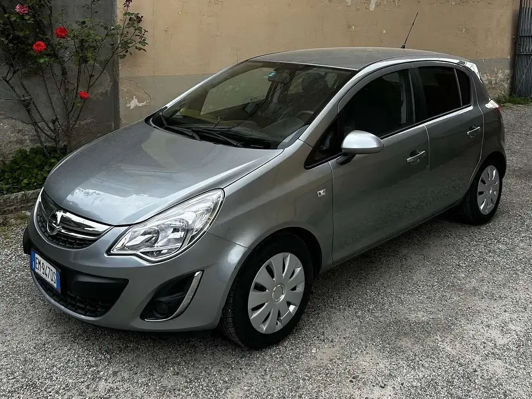 Usata Opel Corsa 86 CV (63 kW) 2014 Grigio Utilitaria