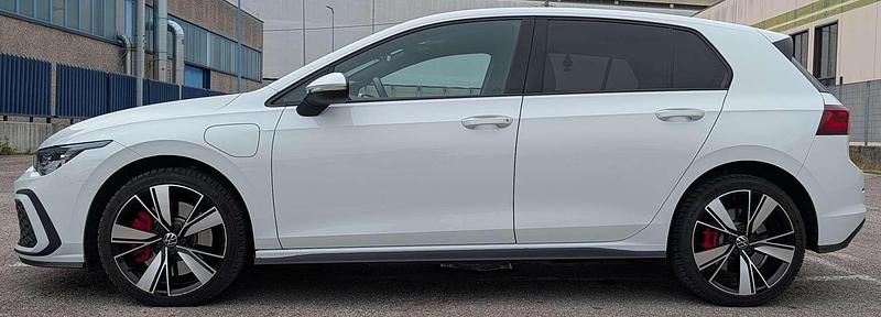 Usata VW Golf VIII GTE 245 CV (180 kW) 2021 Bianco Berlina