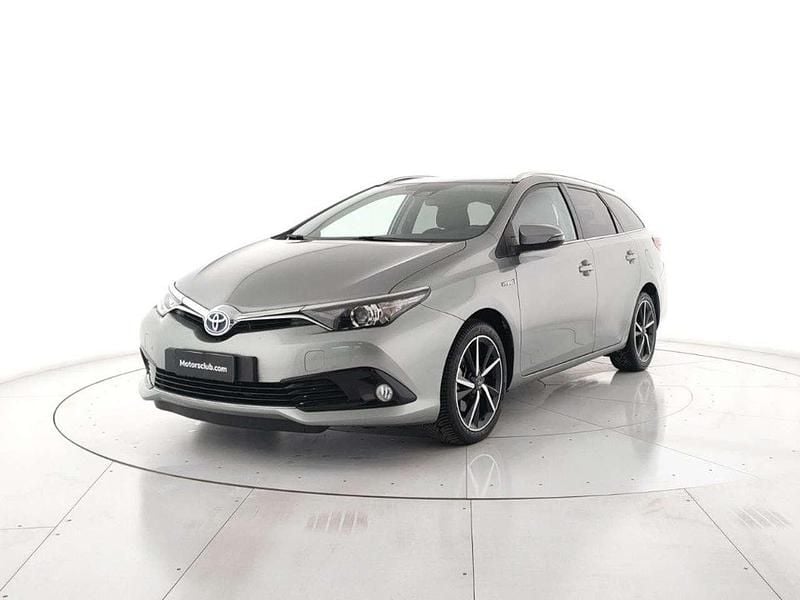 Usata Toyota Auris Touring Sports Style 99 CV (72 kW) 2017 Argento Station wagon