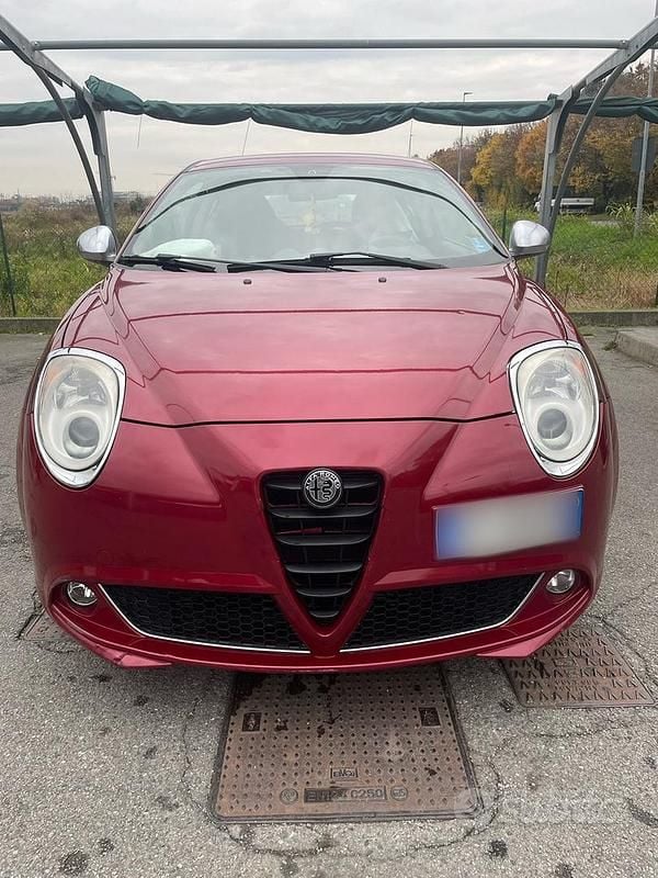 Usata Alfa Romeo MiTo 95 CV (69 kW) 2011 Rosso Utilitaria