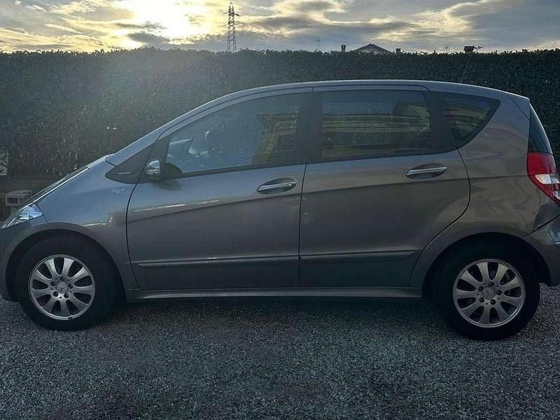 Usata Mercedes A180 Classic 109 CV (80 kW) 2006 Argento Monovolume