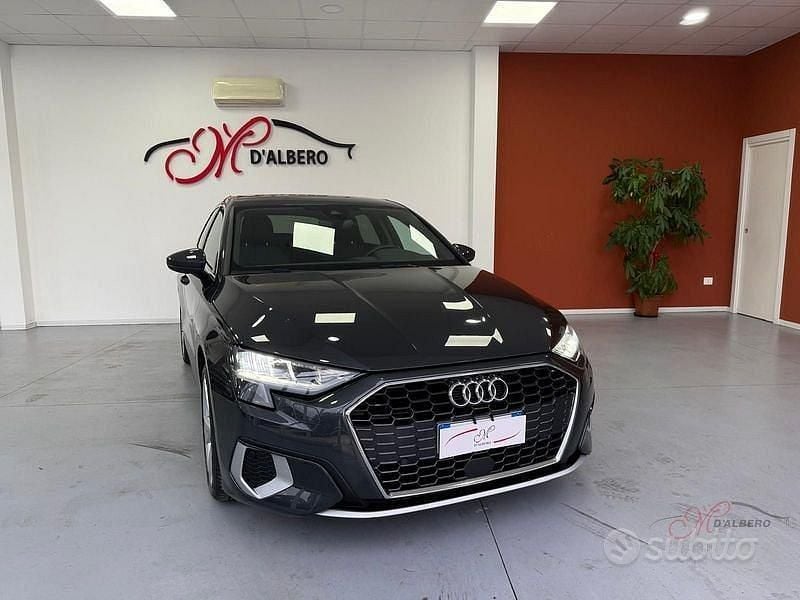 Usata Audi A3 S-Line 150 CV (110 kW) 2022 Grigio Berlina